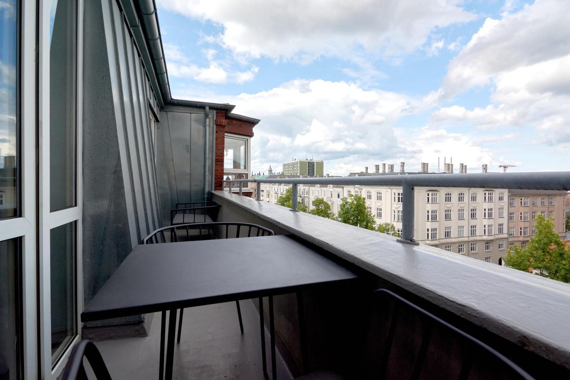 Beautiful 3 Bedroom Apartment Near Shopping & Metro โคเปนเฮเกน ภายนอก รูปภาพ